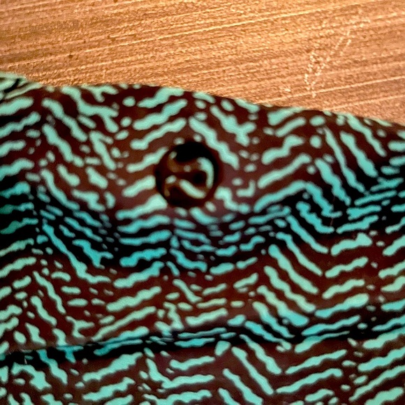 Lululemon shorts pleated - Picture 2 of 5